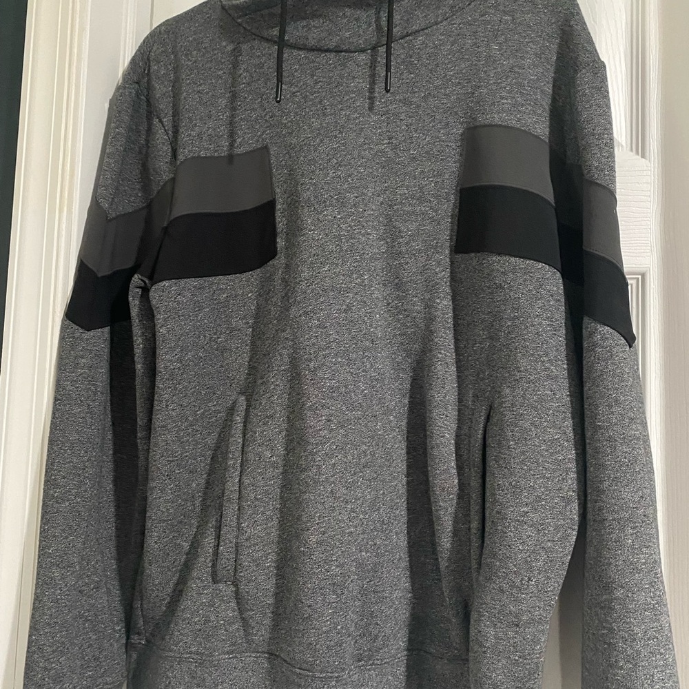 Men’s hoodie pullover